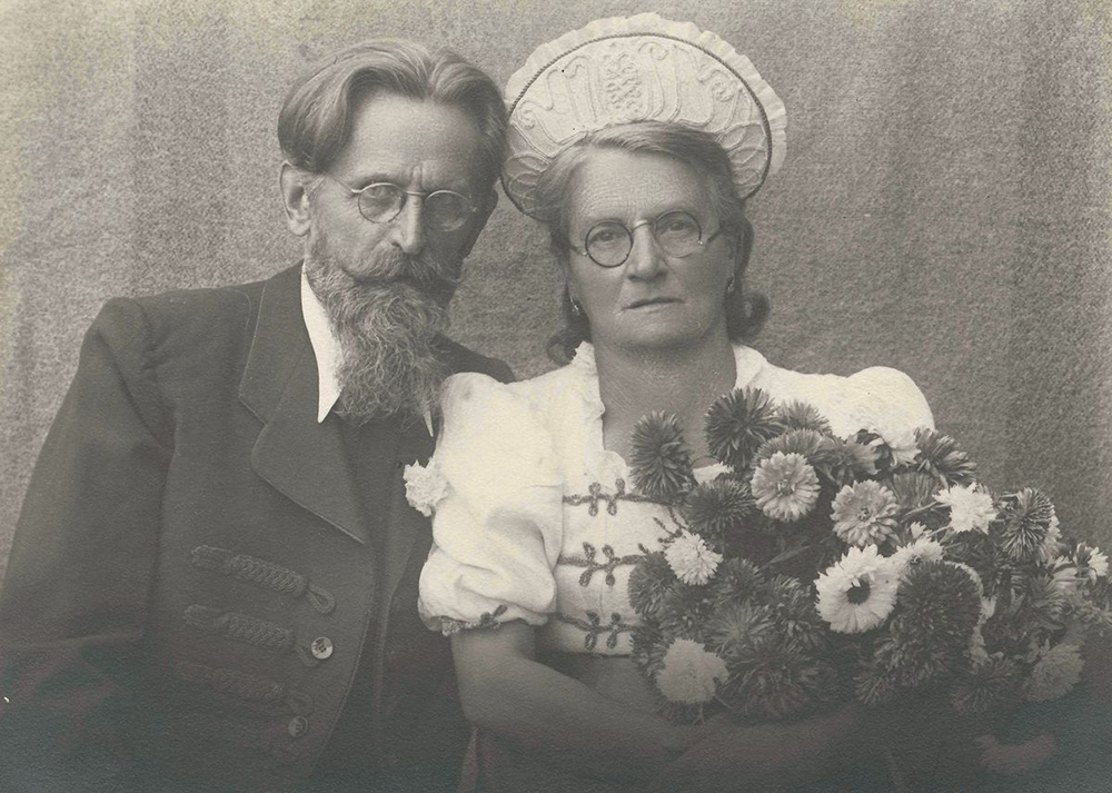 A negyvenedik házassági évfordulójuk alkalmából készült fénykép, Győr,  1946, ltsz. nélkül